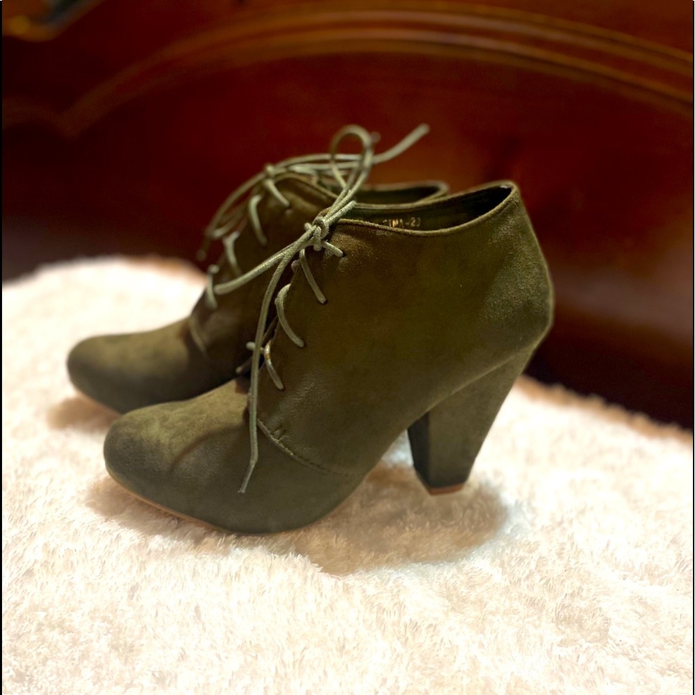 New Olive Lace up booties